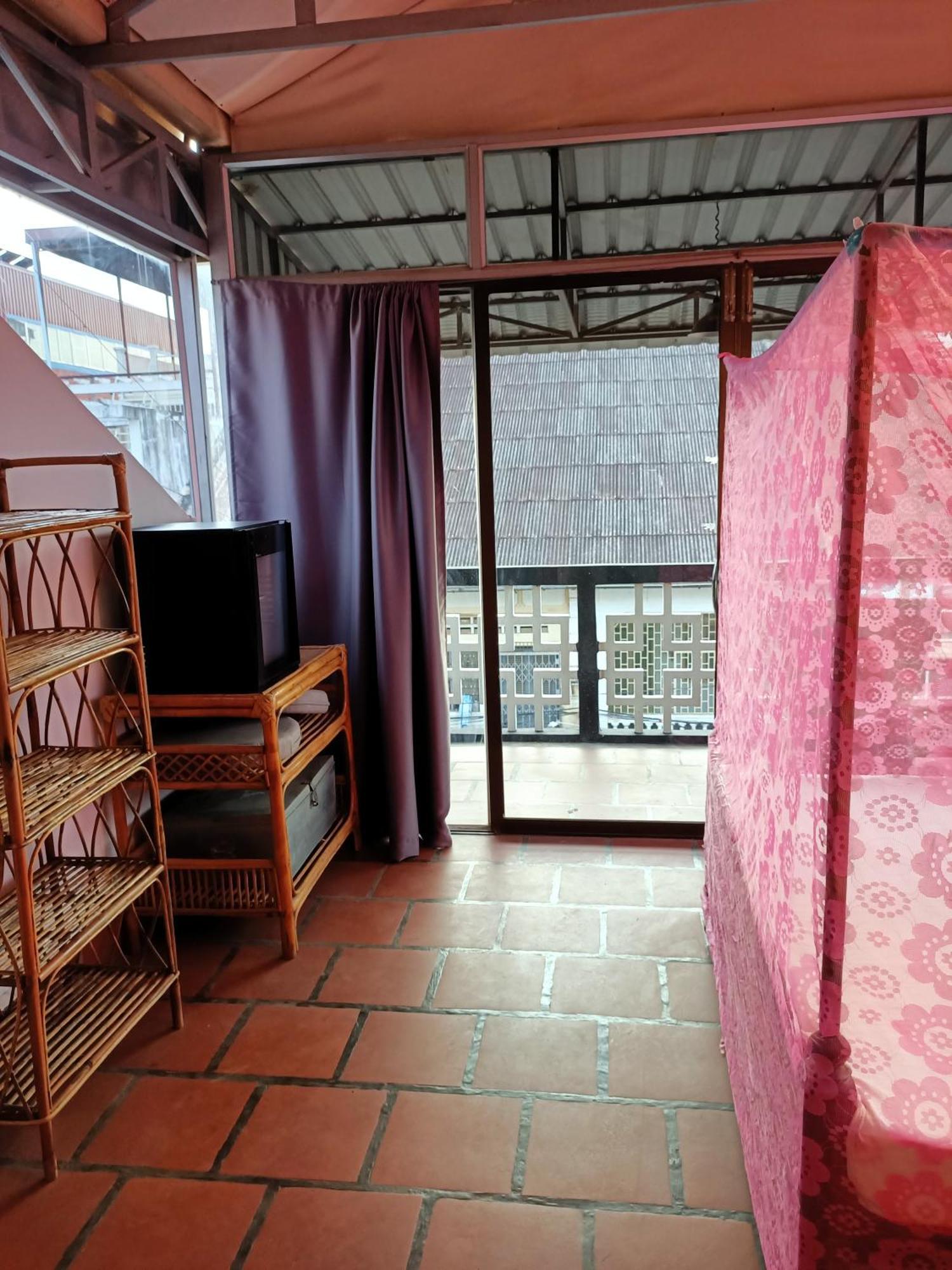 Ganesha Hostel Battambang Habitación foto